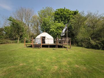 Spring view of the yurt (added by manager 07 jun 2016)