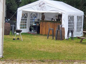 The pop up bar. well stocked with friendly staff. (added by visitor 03 aug 2020)