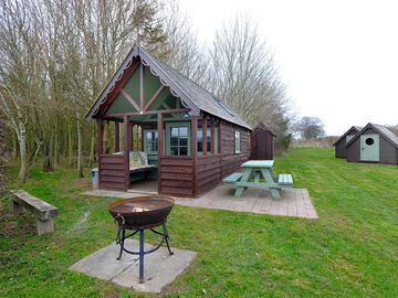 The cabin lends itself to camping holidays with lots of outdoor eating and fires in the firebowl! (added by manager 15 mar 2023)