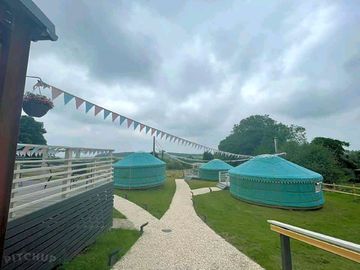 Yurts nicely spaced apart (added by manager 20 apr 2022)