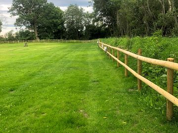 Fenced at the rear of the pitch (added by manager 24 jun 2021)