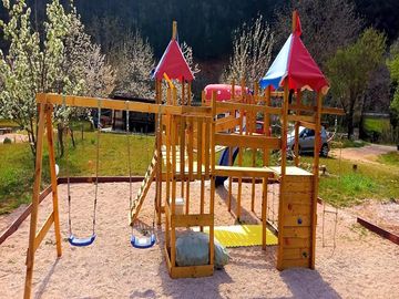 Playground (added by manager 25 apr 2024)