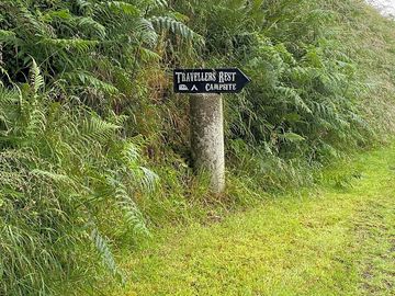 Traveller's rest signpost (added by manager 10 jul 2021)