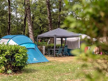 Emplacement camping tente ombragé en pleine nature (added by manager 11 mar 2024)