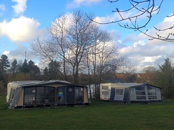 Caravans on site (added by manager 03 may 2017)