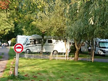 Space for motorhomes (added by manager 18 dec 2018)
