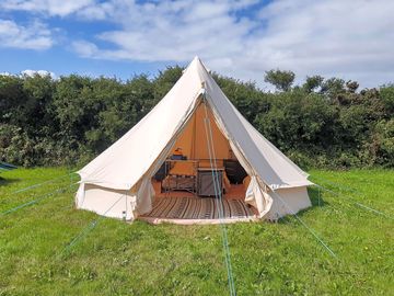 Bell tent (added by manager 11 jan 2024)