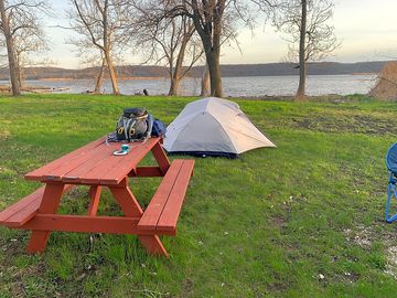 Tent and picnic table (added by manager 13 feb 2023)