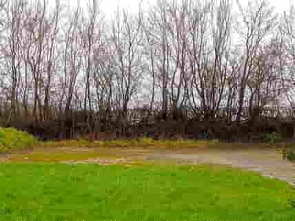 Gravel and hardstanding motorhome pitch