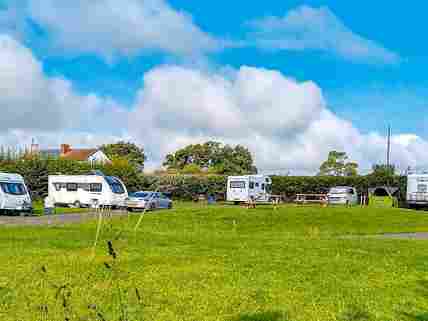 8 Pitch caravan site with Electric hook up