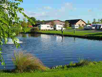 Coarse fishing lake (added by manager 01 Mar 2016)