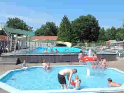The pool with a 36 meter slide and wading pool