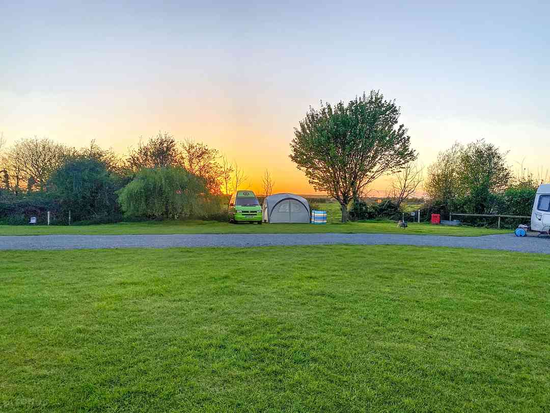 Cypress Farm Touring Park (a kezelő által 2022.09.05. napon hozzáadott fénykép) Cypress Farm Touring Park (a kezelő által 2022.09.05. napon hozzáadott fénykép)