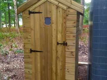 Composting Toilet (added by manager 13 Aug 2018)