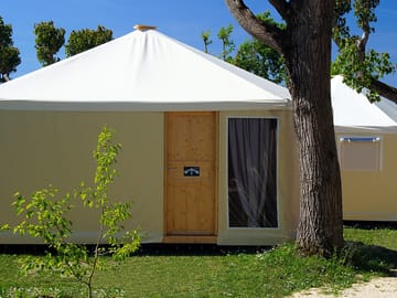 Glamping pre-erected tents, ideal for a comfortable holiday