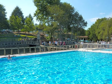 Large outdoor swimming pool (added by manager 16 Mar 2016)