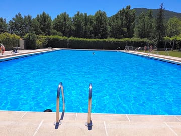 Outdoor pool (added by manager 03 Feb 2017)