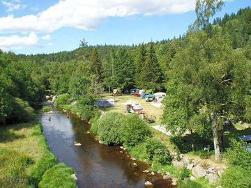 The Chapeauroux river flows by the site (added by manager 06 Jun 2018)