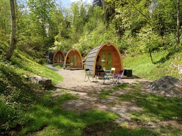 Lovely setting for our pods (added by manager 21 Sep 2015)