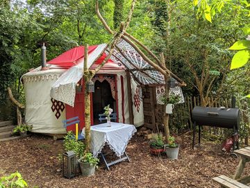 Yurt surrounded by nature (added by manager 22 Jun 2020)
