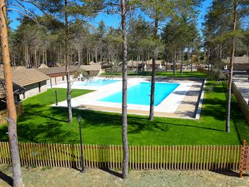 Outdoor pool and grassy terrace (added by manager 11 Oct 2017)