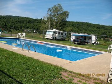 Outdoor pool area (added by manager 03 Jun 2016)
