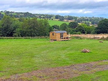 Shepherd huts (added by manager 03 aug 2023)
