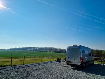 Electric gravel pitch