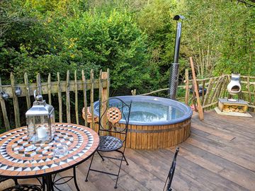 Wood-fired hot tub on the private decking (added by manager 19 oct 2020)
