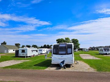 Electric touring pitch