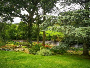 River flows through the site