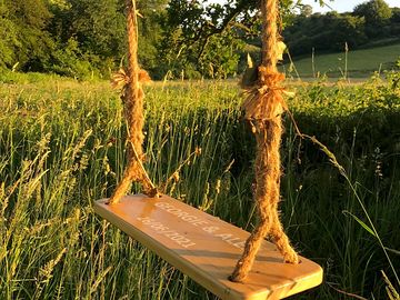 Rustic swing (added by manager 15 jul 2021)