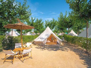 Bell tent outdoor space (added by manager 10 jan 2024)