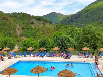 Pool with view of forested hills (added by manager 29 aug 2023)