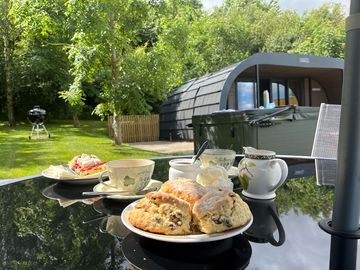 Tea and scones
