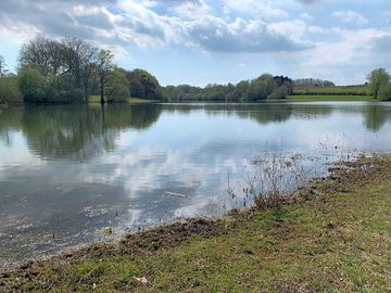 Nearby bewl water (added by visitor 17 apr 2022)