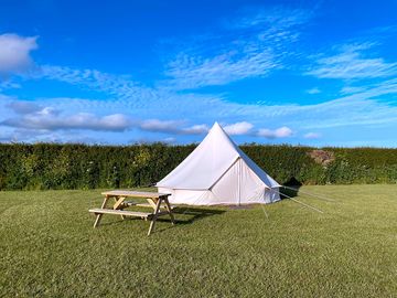 Bell tent to hire (added by manager 04 jun 2024)