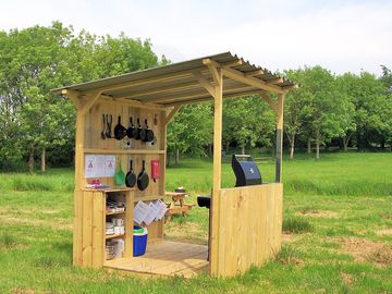 Well-equipped outdoor kitchen allocated to each tent (added by manager 29 may 2018)