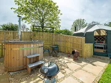 Yurt and patio area (added by manager 28 jan 2023)