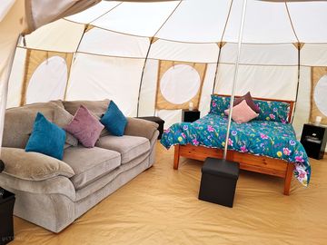 Inside the luna bell tent (added by manager 26 jun 2023)
