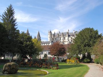 Visit château de loches (added by manager 23 nov 2015)