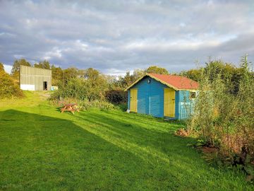 Shower, kitchen block and picnic area