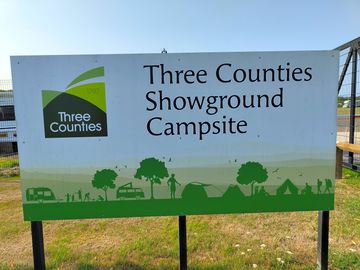 Campsite sign at entrance