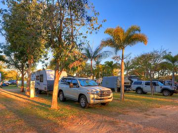 Non-electric grass and earth touring pitch