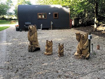 Friendly neighbours