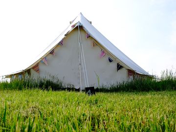 Bell tent (added by manager 11 jun 2021)