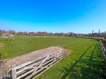 The site's setting