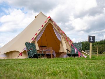 Bell tent (added by manager 08 jul 2021)