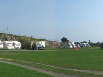 Entrance to the site, with the toilet block to the left (added by manager 21 jan 2022)