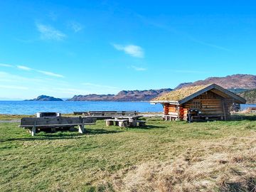 Barbecue area and log shelter
